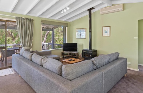Quindalup House | Tranquil Waters