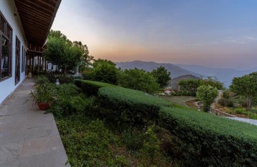 Nainital Resort | Tree of Life Junoon in the Hills, Kainchi Dham