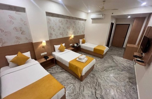 Amer Fort Road Hotel | TrimHotel Grandview Jaipur