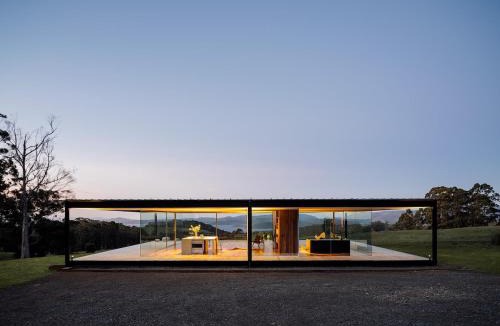 Koonya House | Triptych - The Glass House