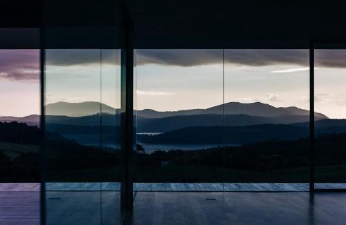 Koonya House | Triptych - The Glass House
