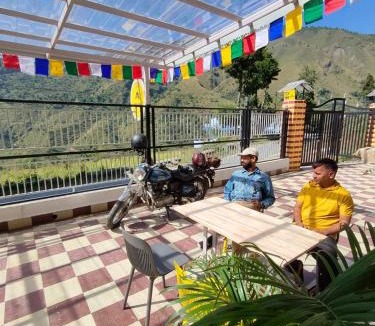 Tehri Hotel | TSR Inn By Xplore Mantra Hotel and Cafe, Nagtibba