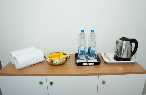 Ponnani Hotel | UK Plaza