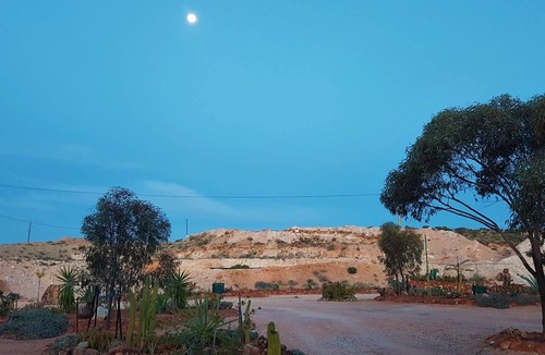 Coober Pedy Apartment | Undergound Gem - Apartment, unique experience, spacious, pet friendly