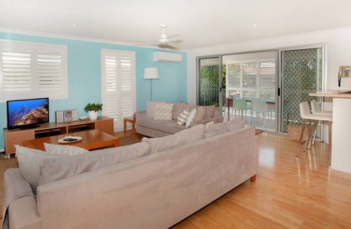 Marcoola Apartment | Unit 4 'Marcoola Sands' on Petrie Avenue