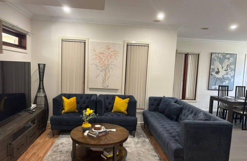 Epping House | Urban Pause - Epping