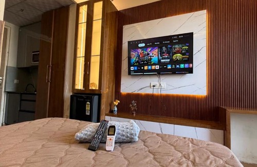 Greater Noida House | Urban Stays