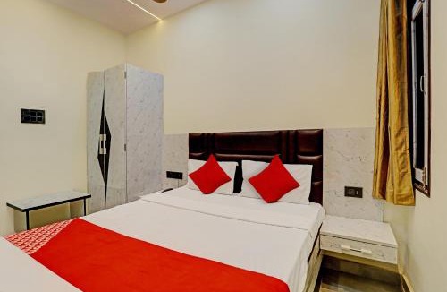 Kanpur Hotel | V.V Hotel