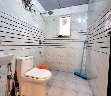 Jaipur Apartment | Vaidehi Vibe's by Vikas