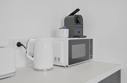 South Bathurst Apartment | Vale Apartments Trio - Coffee at your doorstep