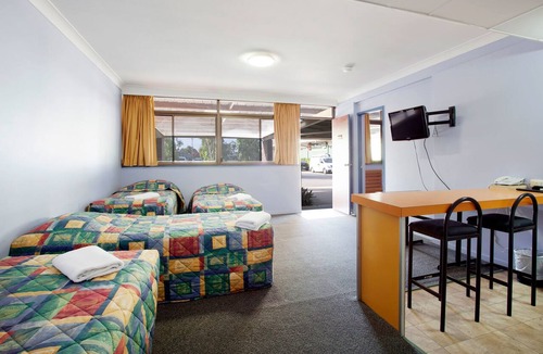 Aitkenvale Hotel | Vale Hotel