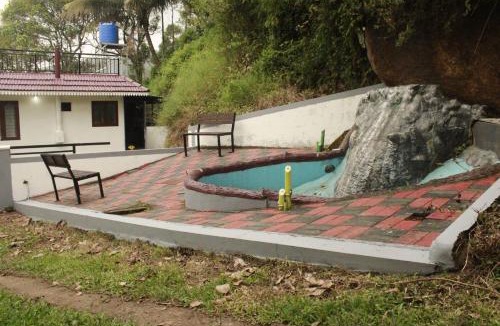 Udumbanchola Hostel | Valley Homestay