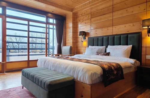 Lachung Hotel | Valmere Bayul Shangri-La Resort