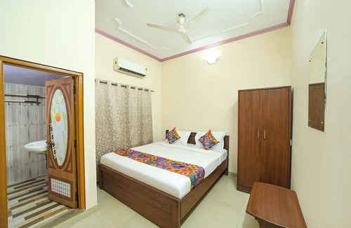 Amer Fort Road Hotel | Via Mansagar