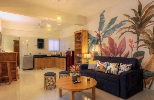Anjuna Apartment | Vibe o1: Boutique 2BHK w/pool | Just 2 mins drive to Anjuna Beach