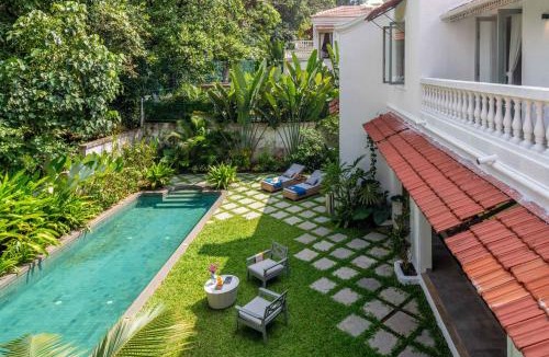 Siolim Villa | Villa Lluvia - 5BHK Luxury Villa with Huge Private Pool, Bathtub, Garden, Caretaker & Premium Amenities in a Peaceful Location