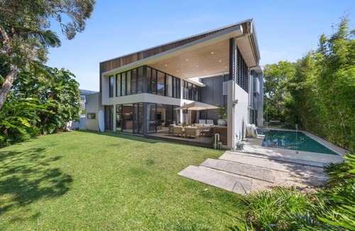 Wurtulla Villa | Villa Solara - Direct Beach Access, Heated Pool