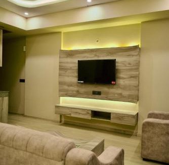 Gomti Nagar Apartment | Villa Vistosa Deluxe