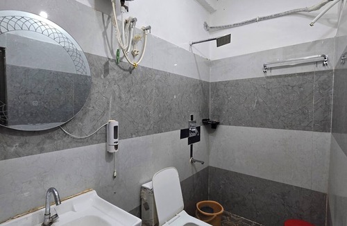 Ayodhya House | VIP Inn