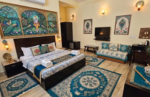 Vrindavan Hotel | Vrindavan Spritual Stay