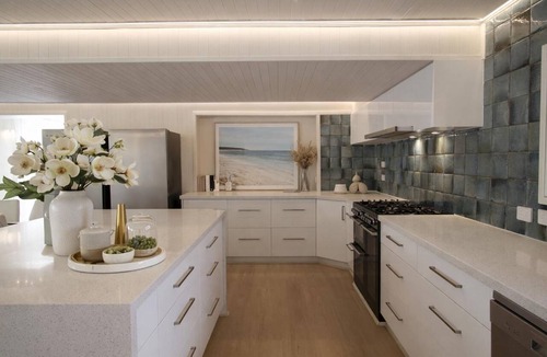 Balmoral House | Waterfront Home Perfect For Families in Balmoral