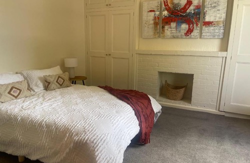 Battery Point House | Waterloo Cottage