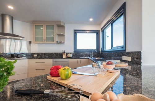 Coles Bay House | Waterview - Freycinet Holiday Houses