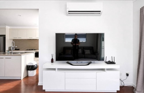 Gold Coast House | Waterview Hope Island House