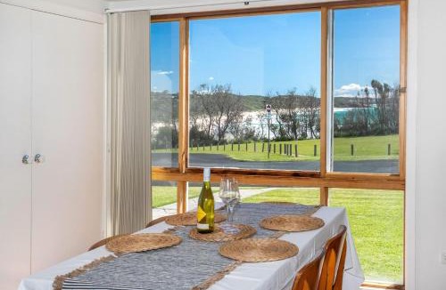 Dolphin Point House | Wave Spray