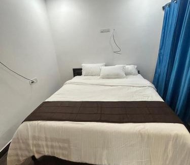 Mahabalipuram Beach House | Waves - for Family & Married Couples only