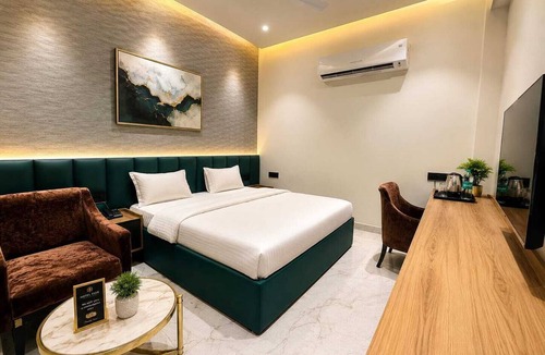 Panipat Hotel | 🏨 Welcome to Hotel Fior, Panipat ✨
