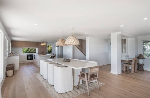 Lennox Head House | Whale Watcher - elevated coastal escape