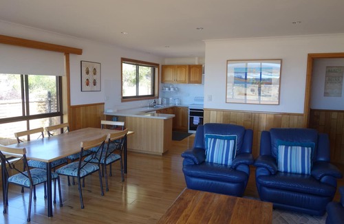 Bicheno Cottage | WHERE MEMORIES ARE MADE - rent both cottages for that extended family holiday