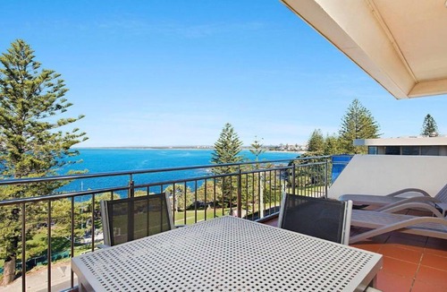 Kings Beach House | Wickham Point Unit 5 Kings Beach QLD