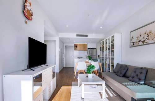 Bowen Hills Apartment | Windward Inner city Skyline Stay with Pool Access