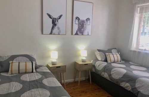 South Albury House | Young Olive