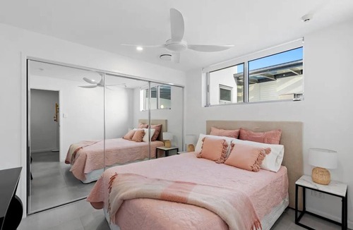 Maroochydore Apartment | Your Waterfront Sanctuary- The River Residence -3 Beds 2 Bath 2 Cars- View
