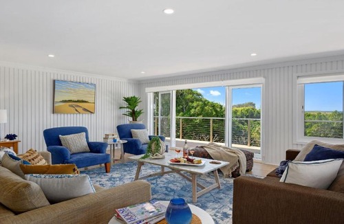 Sapphire Beach House | Zephyr on Sapphire - Stunning private property on absolute beachfront