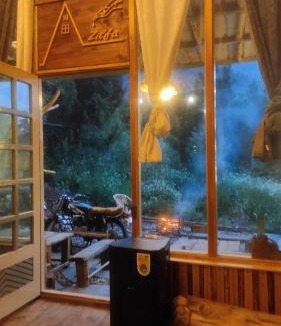 Keylong Ski Chalet | Zilfa
