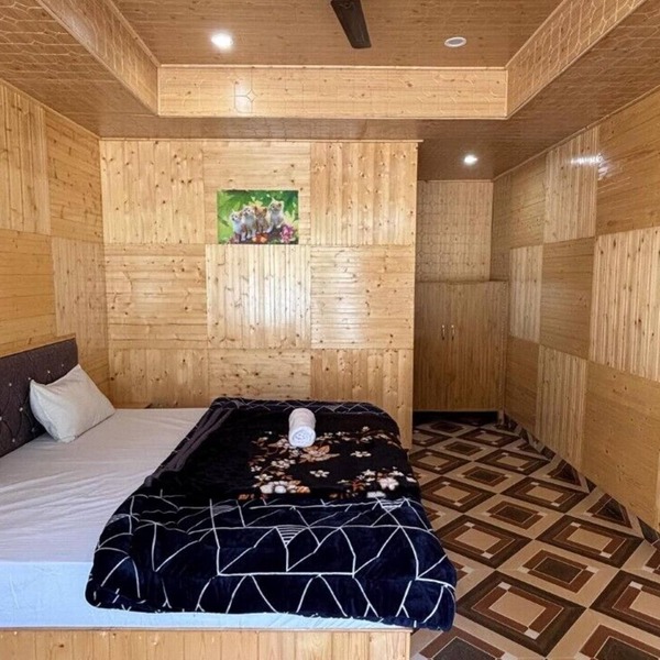 Moksha Cafe & Cottages: Your peaceful escape with stunning Kasol views!" 4