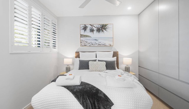 2 Bed Studio 200m to beach - Dicky Beach Original in Dicky Beach