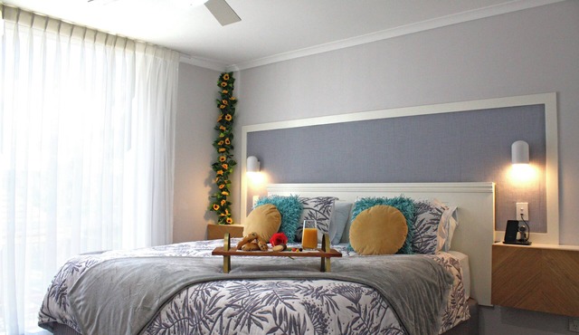2BR Apartment with Pool & Tennis Court, Walk to Beach & Shops in Mandurah