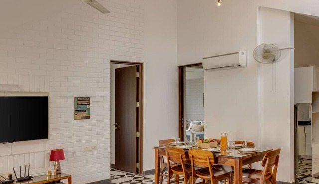 2BR w Rooftop Pool in North Goa Close to Beaches in Nerul