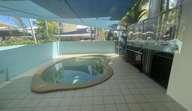3 bedroom condo perfect tropical retreat in Stuart Park