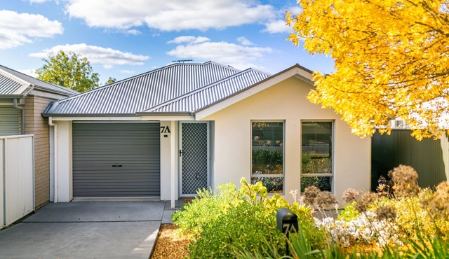 3bedroom Modern Home in Mt Barker, 8km to Hahndorf in Mount Barker