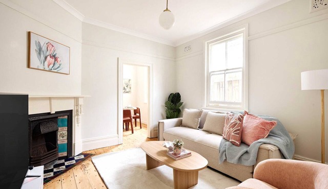3BR Bondi Junction | Walk to Westfield, near Beach in Bondi Junction