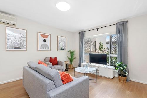 4 Cute Cunningham close to Subiaco - sleeps 4 in Perth