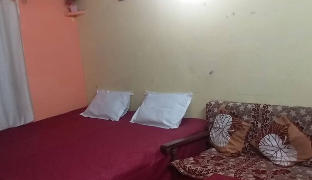 5 BEDROOM , 14 DOUBLE BED , 3 TOILETRIES , 3 BATHROOM , 2 & 3BHK ROOM SET