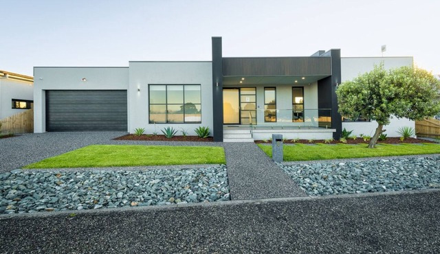 6 Summerland @ Glorious Diamond Beach with Outdoor Spa in Diamond Beach