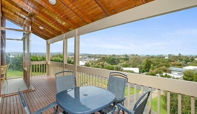 7 Harpoon Ave - Lovely Sea Views Across Encounter Bay in Encounter Bay